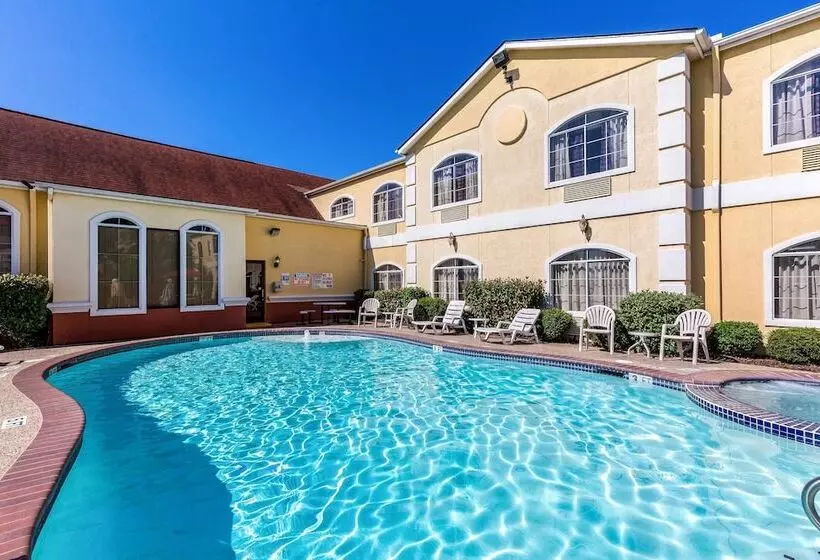 ホテル Quality Suites North