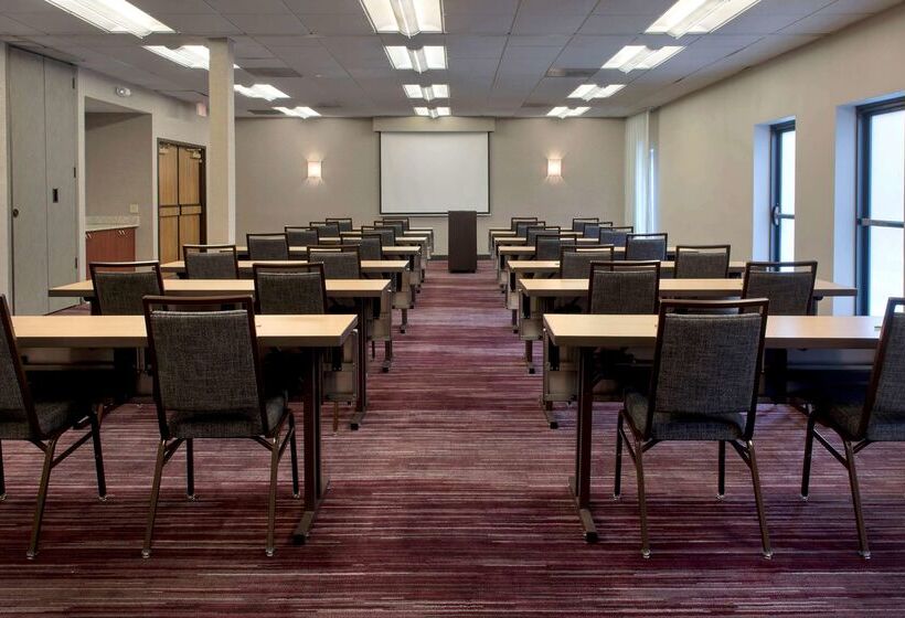 ホテル Sonesta Select Boston Milford