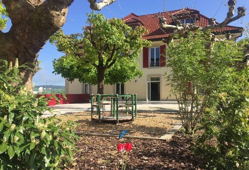 هتل La Belle Croix