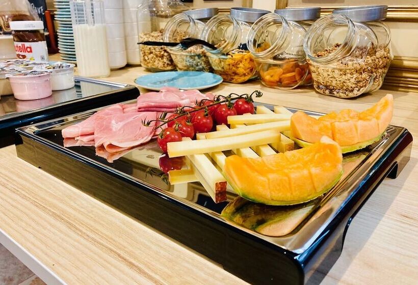 هتل La Belle Croix