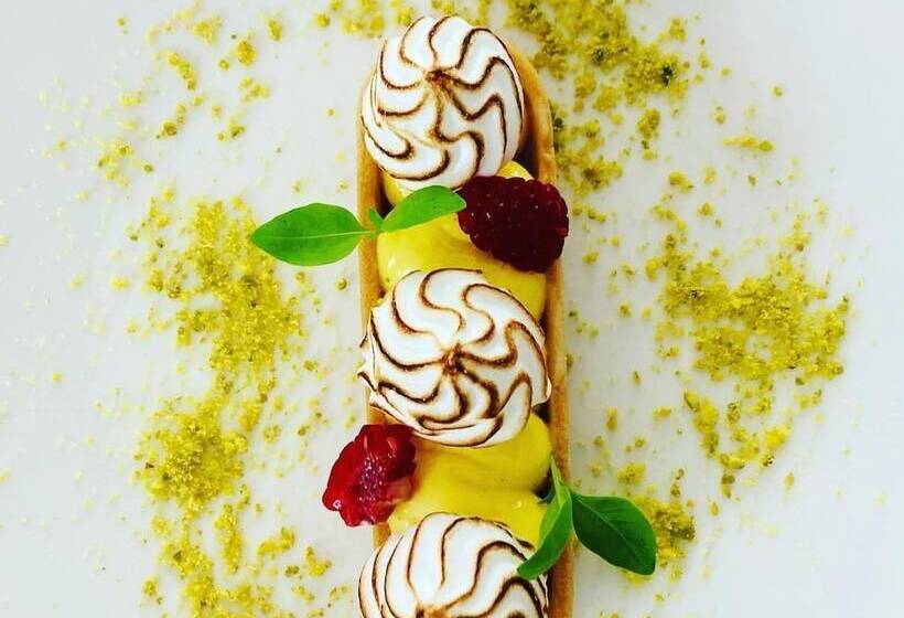 هتل La Belle Croix