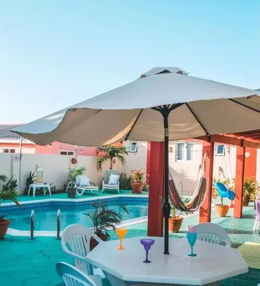 پانسیون Courtesy Apartments Aruba