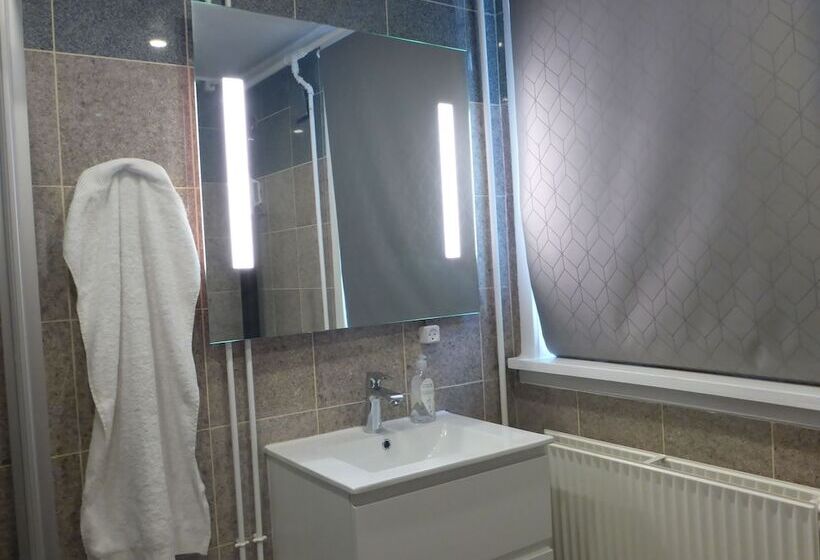 בית מלון כפרי Café De Upernavik