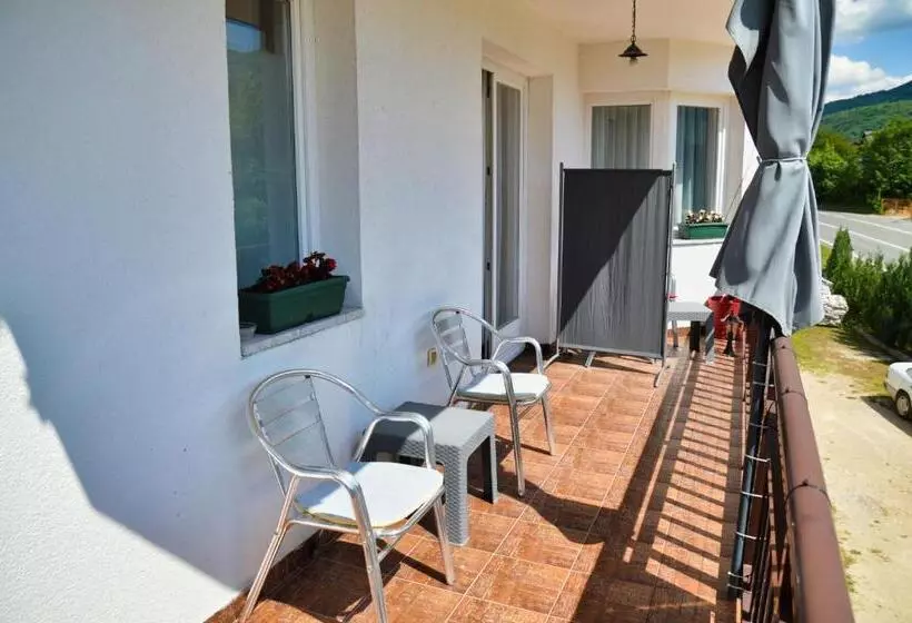 هاستل Guesthouse Marivo