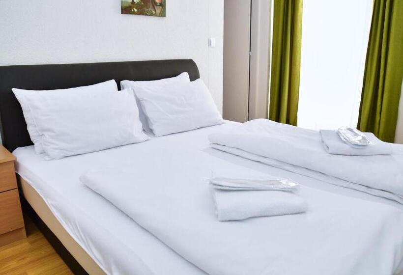 هاستل Guesthouse Marivo