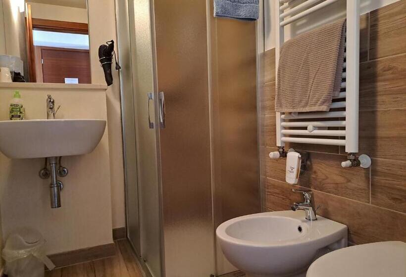 הוסטל La Cantinetta