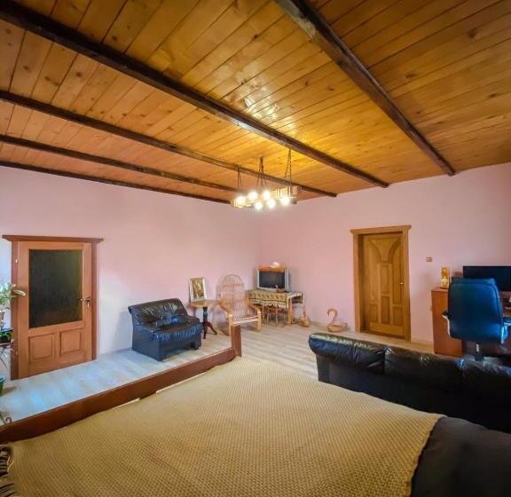 فندق صغير Domashnya Saduba