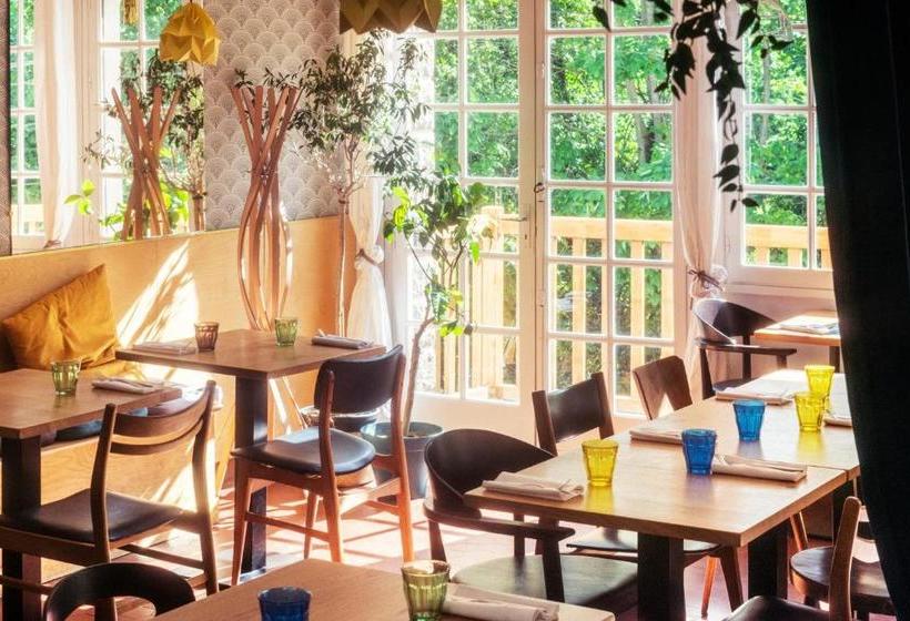 Отель La Cascade