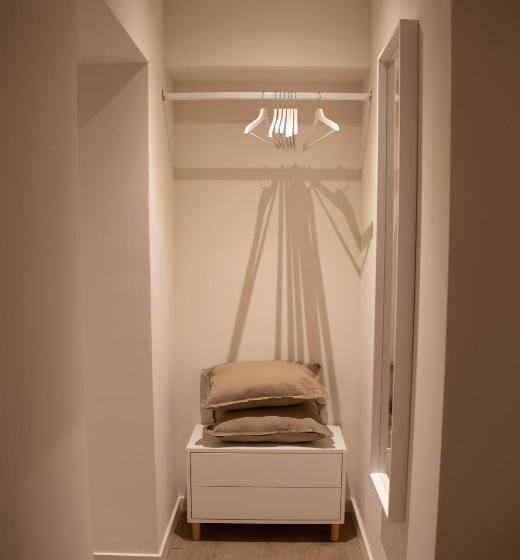 هاستل Pret A Gouter Bistro Bar Bed