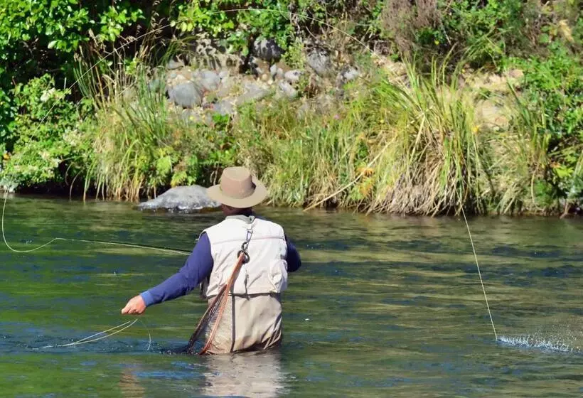 Retkeilymaja La Pilarica River & Mountain Lodge
