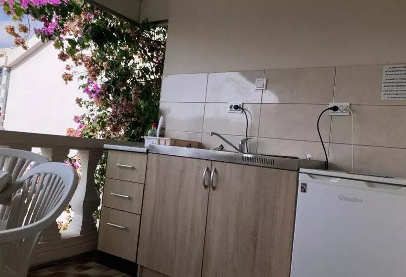 پانسیون Apartments Batalo