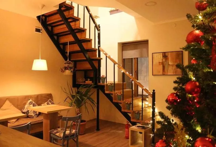 پانسیون La Maison Mestia