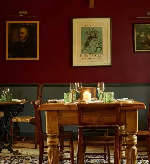 Retkeilymaja The Kingham Plough