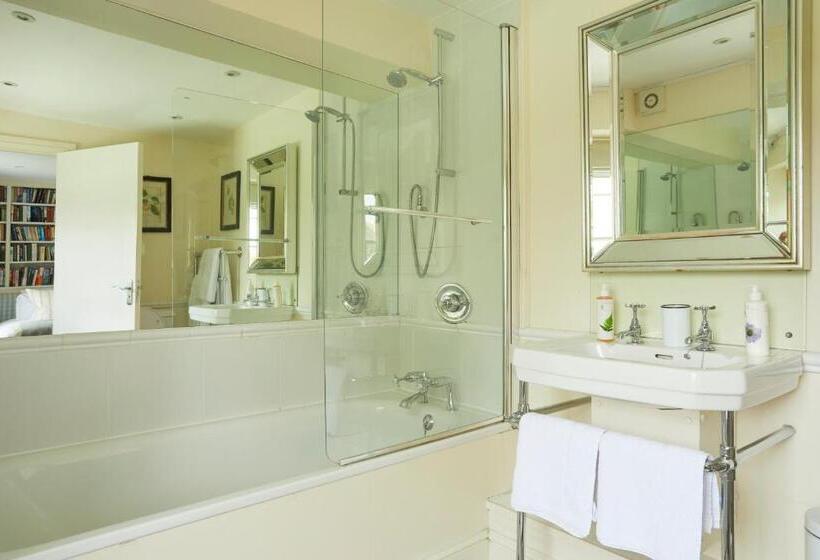 فندق صغير The Kingham Plough