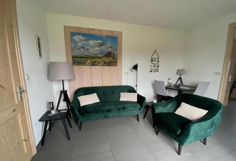 مبيت وإفطار T Lant Van Texsel