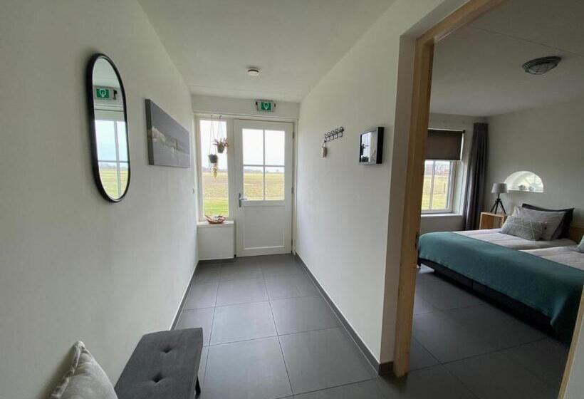 مبيت وإفطار T Lant Van Texsel