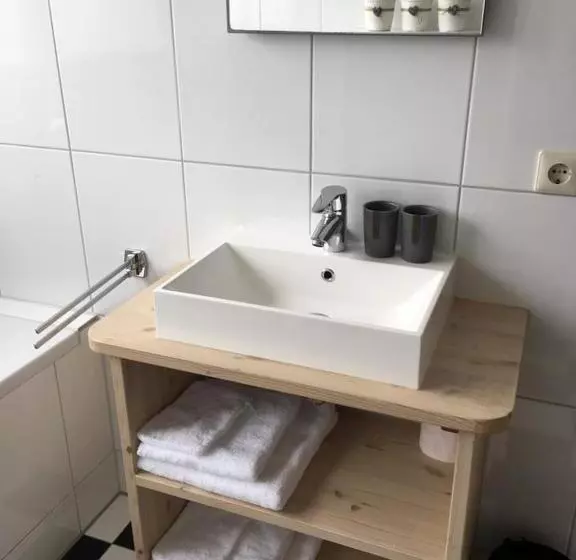 Aamiaismajoitus (B&B) T Lant Van Texsel