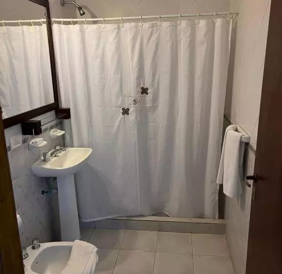 Los Aromos De Valeria