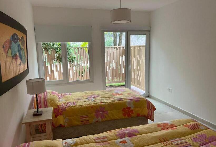 Los Aromos De Valeria