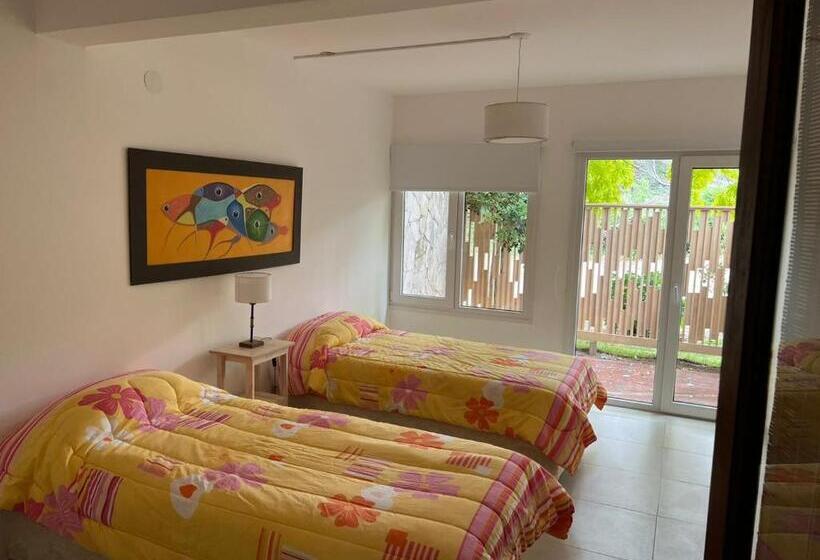 Los Aromos De Valeria