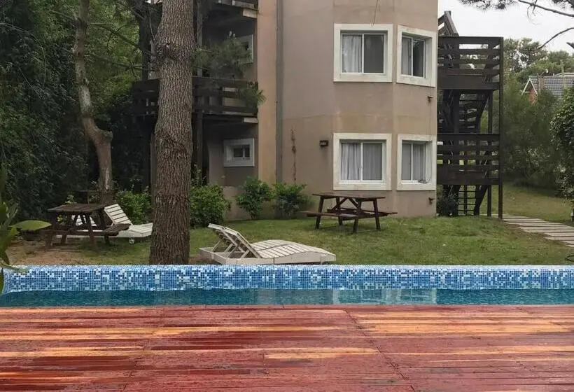 Los Aromos De Valeria