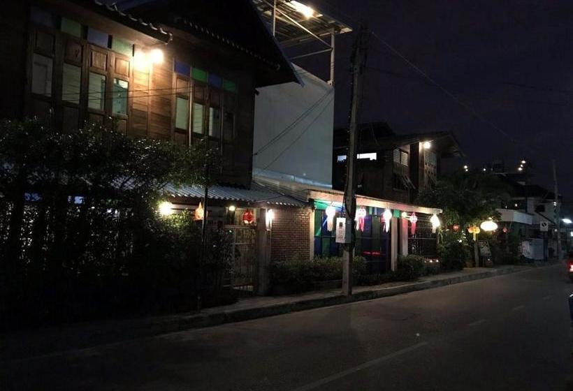 پانسیون Kwan Phayao Lake House