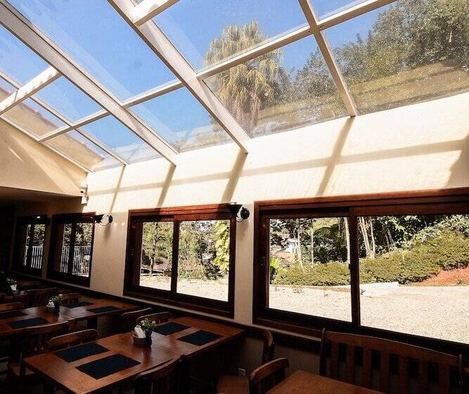 Pension Pousada Paris Hostelli