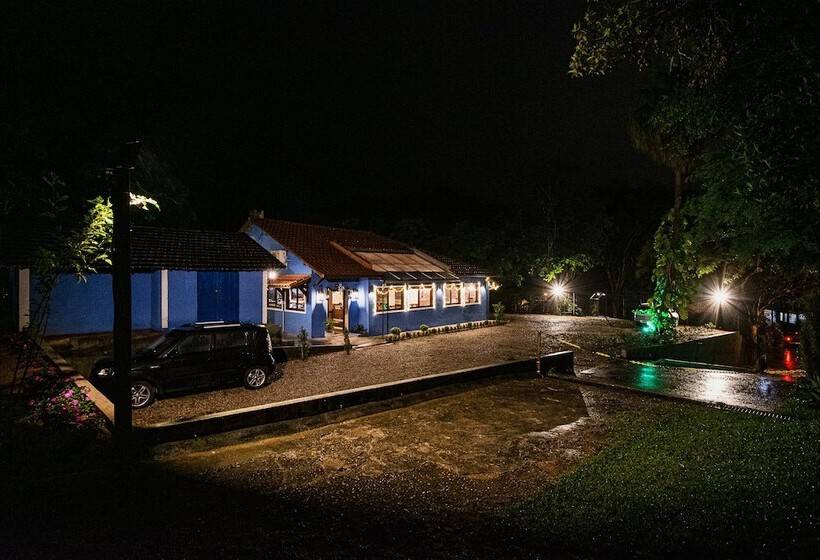 Pension Pousada Paris Hostelli