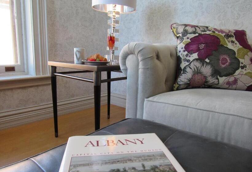 فندق صغير Washington Park Inn