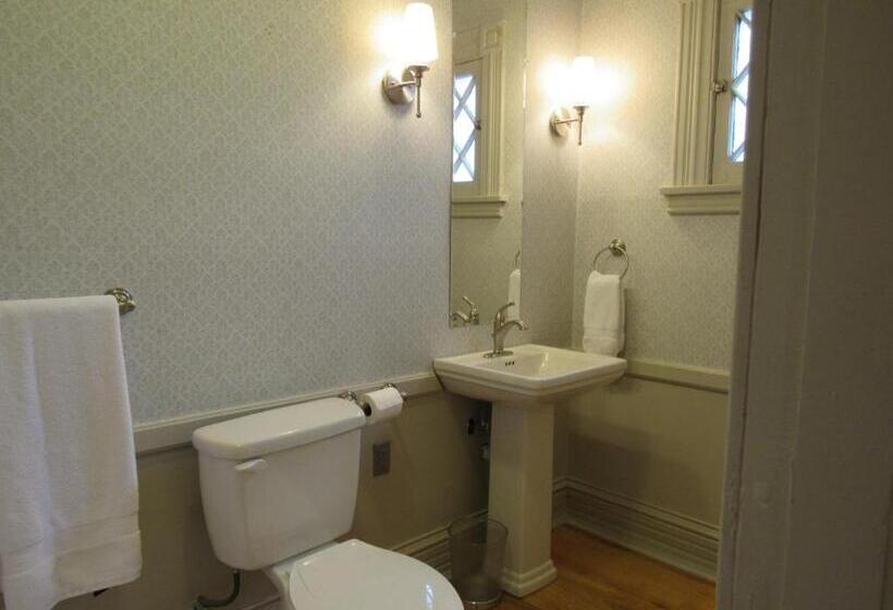 فندق صغير Washington Park Inn