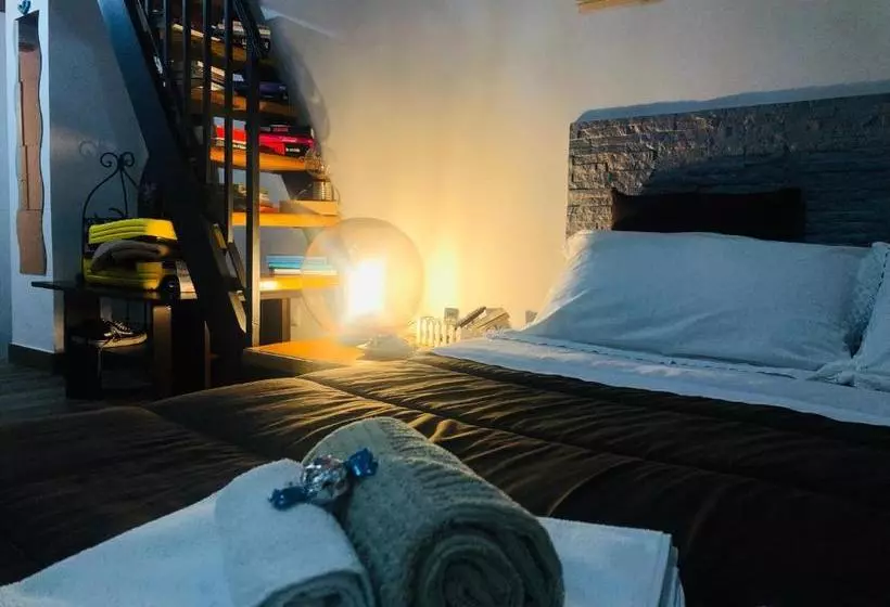 ペンション Pianob Formia