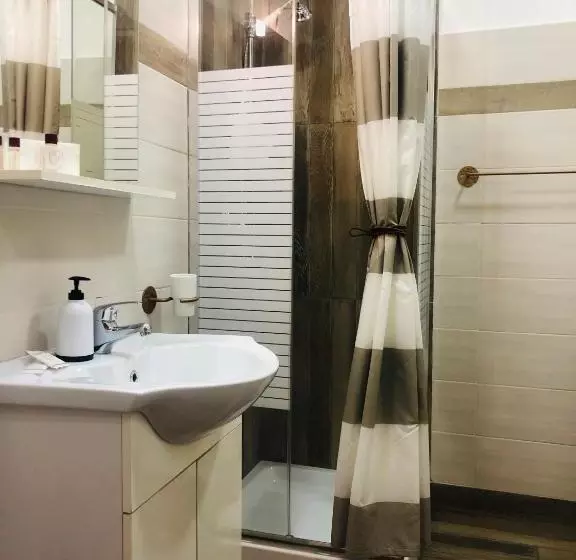 ペンション Pianob Formia