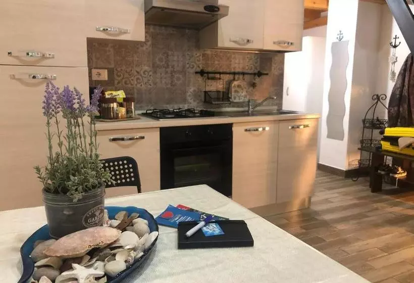 ペンション Pianob Formia