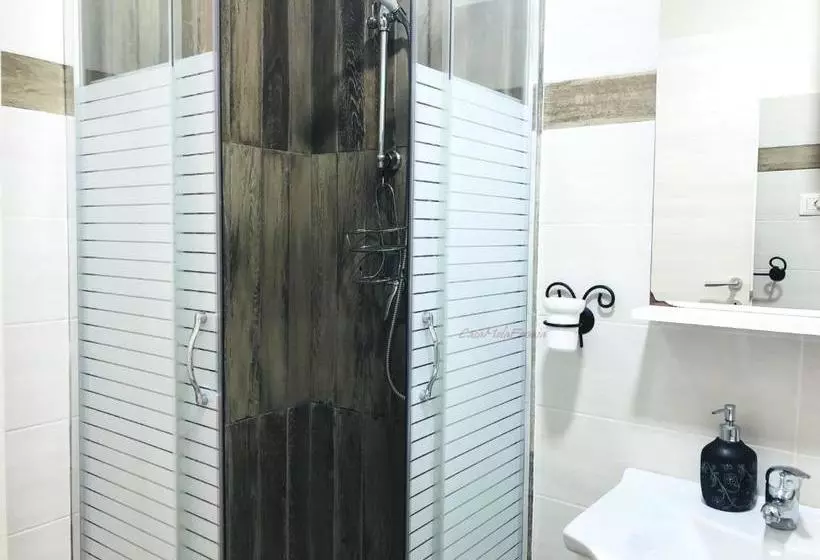 ペンション Pianob Formia