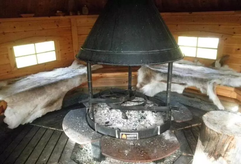 ユースホステル Tenon Eräkievari