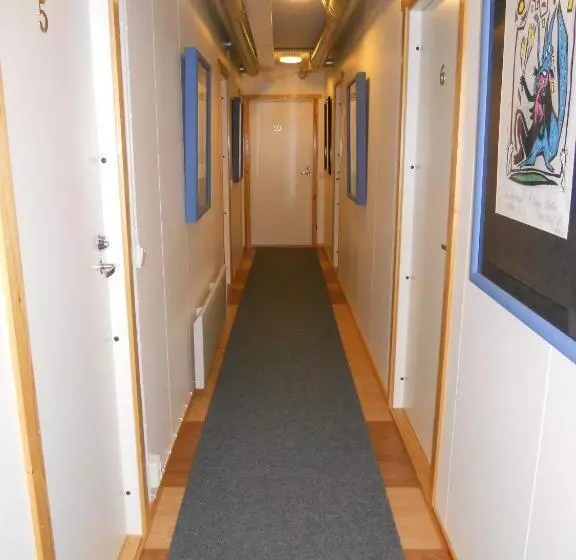 ユースホステル Tenon Eräkievari