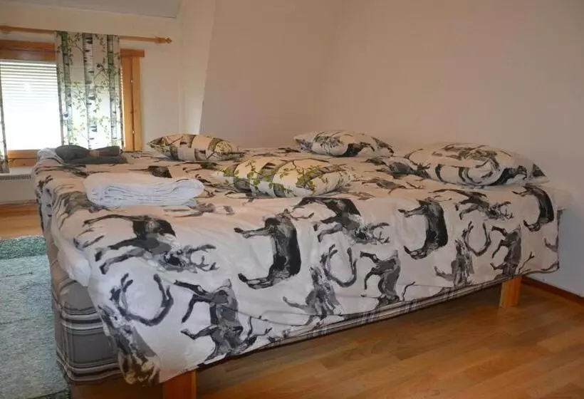 ユースホステル Tenon Eräkievari