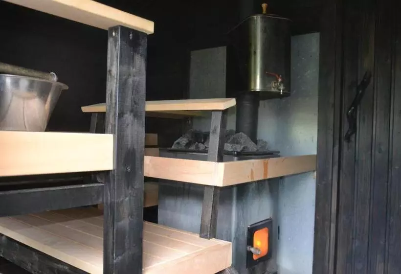 ユースホステル Tenon Eräkievari