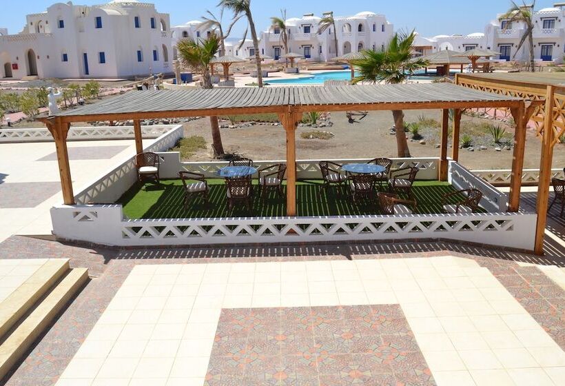 Aurora Beach Safari Resort