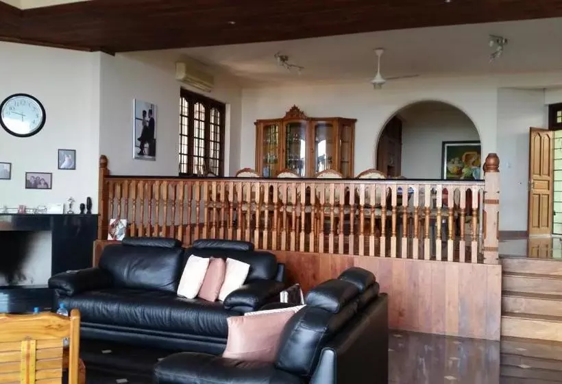 پانسیون Waldhaus Kandy