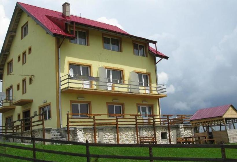 Pensiunea Pui De Urs Sirnea