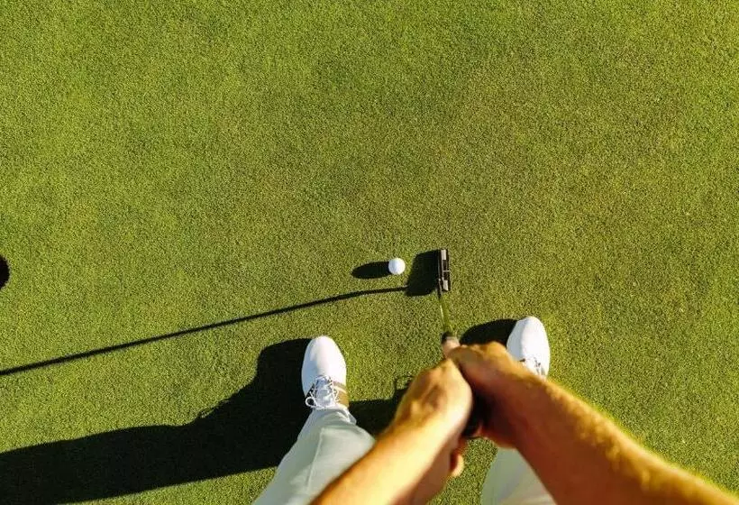 Retkeilymaja The La Grande Inn