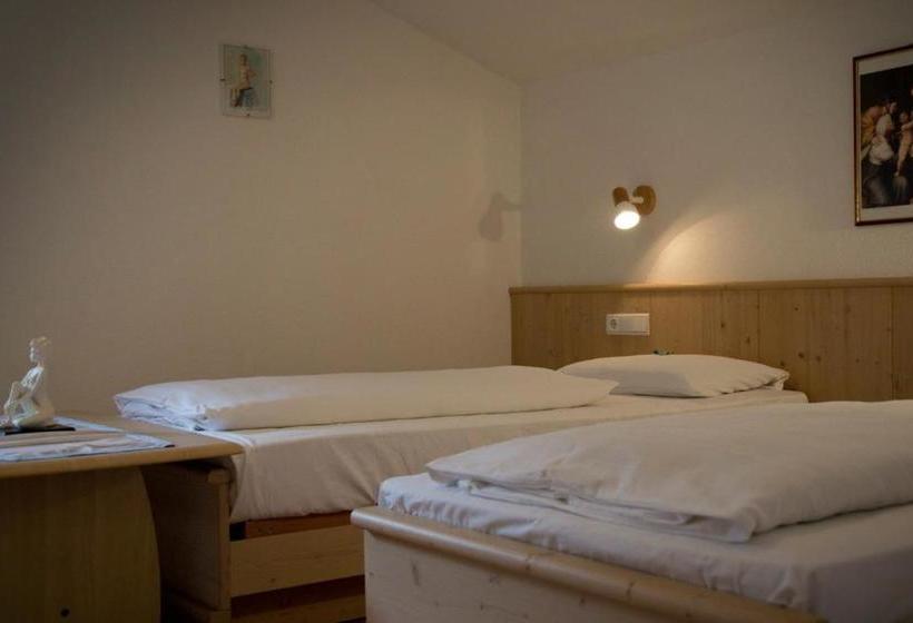 酒店 Berggasthof Stern