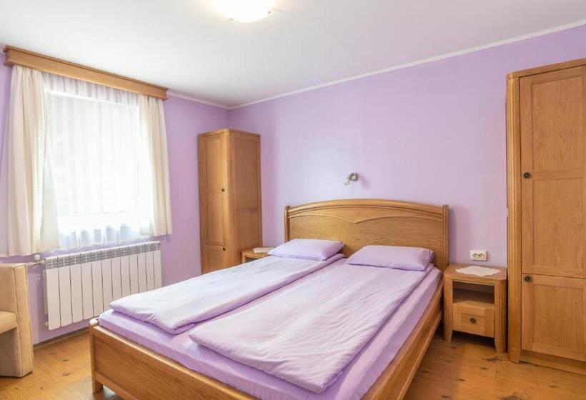 膳宿费 Guest House Roden Dom