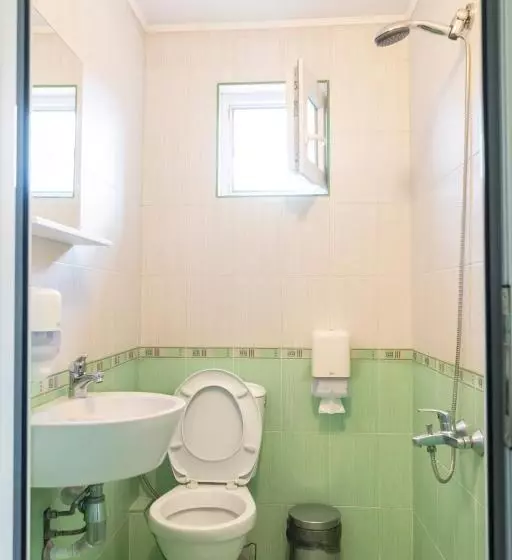 Majatalo Guest House Roden Dom