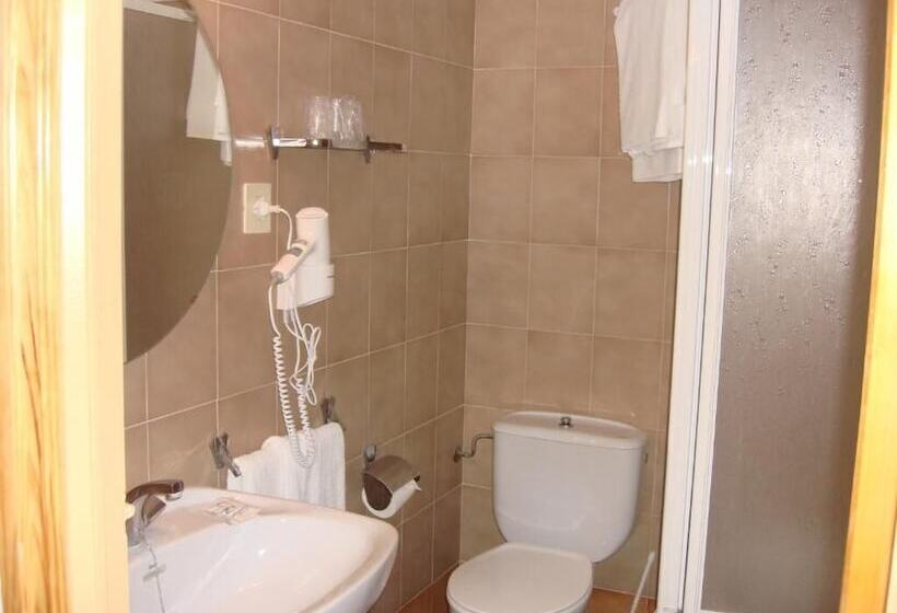 پانسیون Hostal Carme Pascual