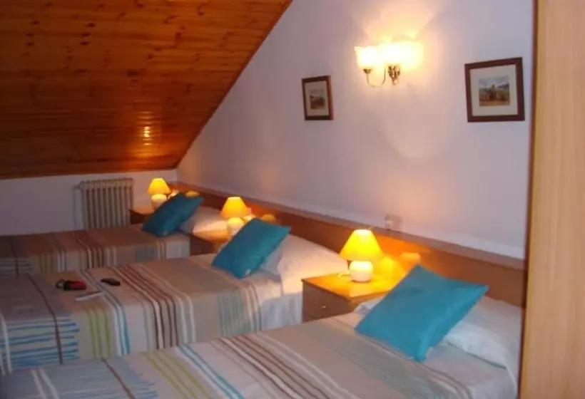 ペンション Hostal Carme Pascual