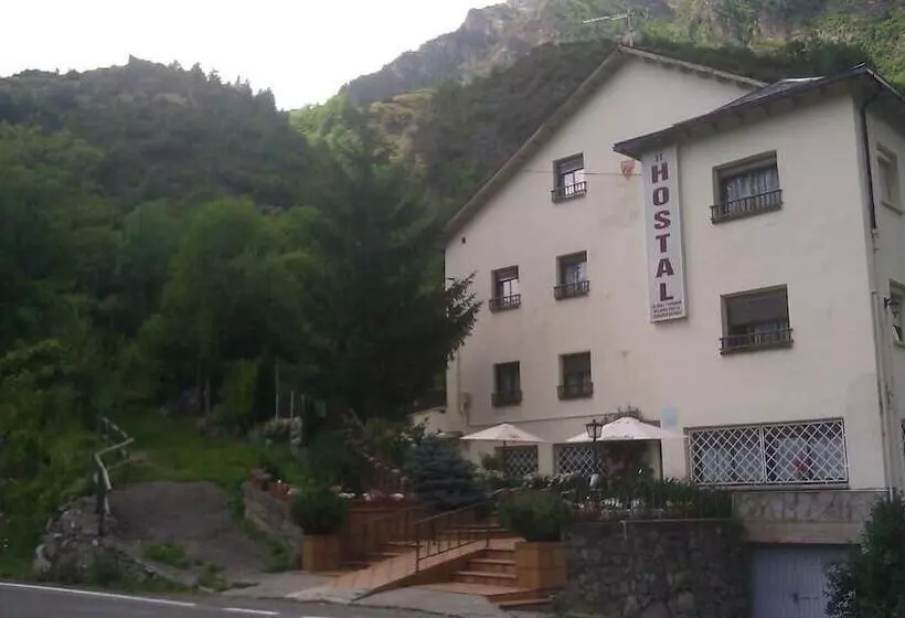 ペンション Hostal Carme Pascual