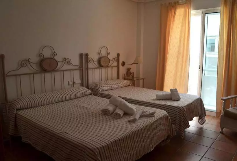 ペンション Hostal Doña Antonia