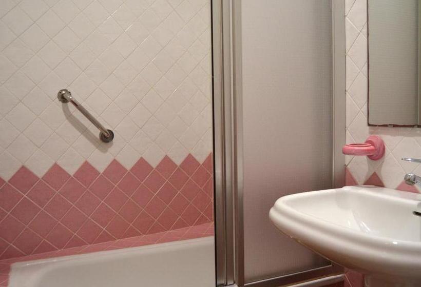 پانسیون Hostal Doña Antonia